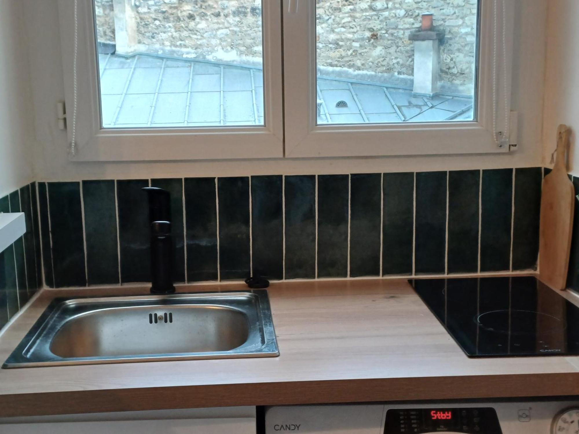 Gare Montparnasse,gorgeous1 Bedroom,close To Eiffel Tour,center , Stuning Place * Parijs